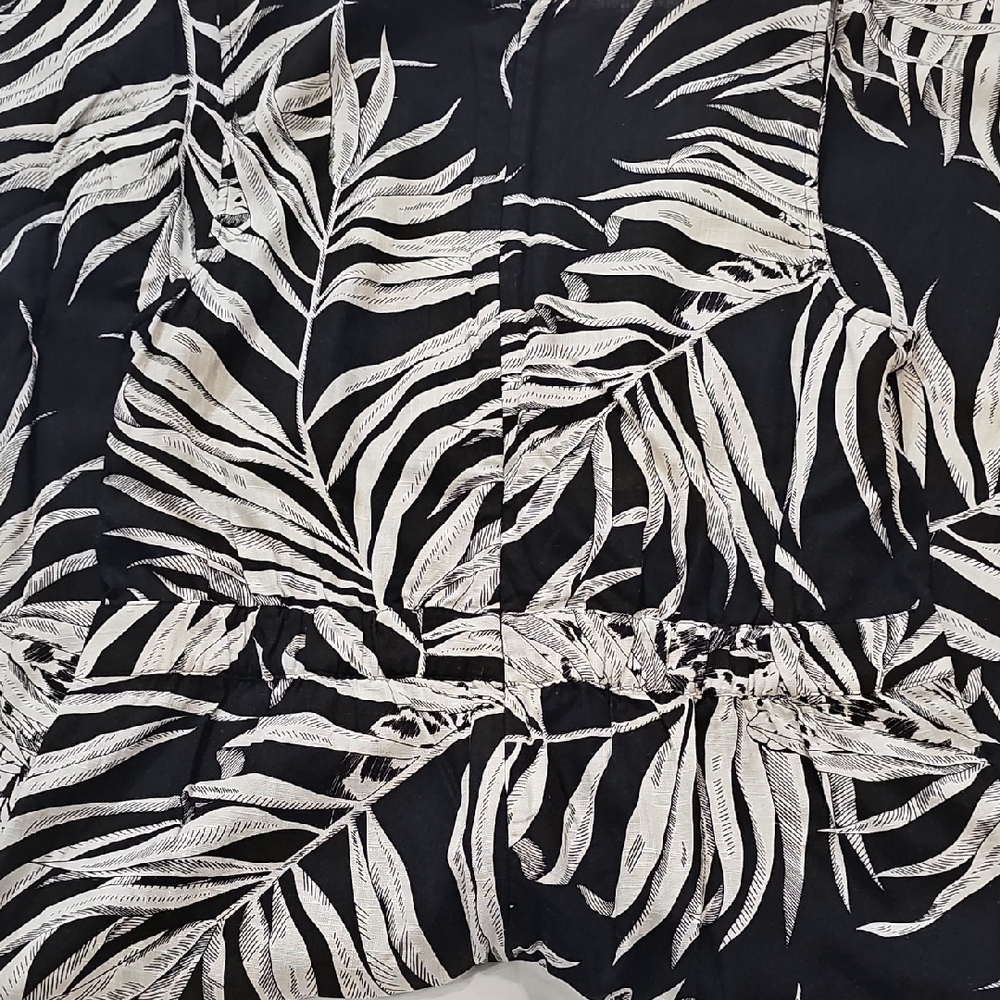 Chelsea & Theodore Monochrome Tropical Jumpsuit - Picture 5 of 5